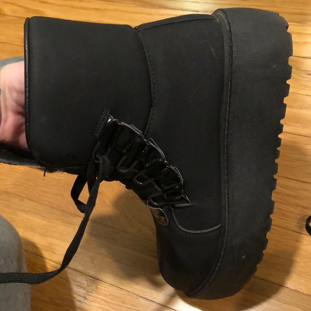 Moon boots!!! - Picture 4 of 4